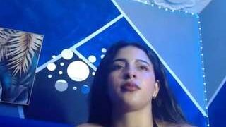 Cherry-lov3 nude on live sex chat