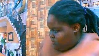 EbonyHotBuns nude on live sex chat