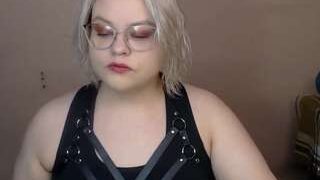 EmeraldDream nude on live sex chat