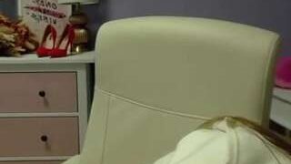 EmilyDirty nude on live sex chat