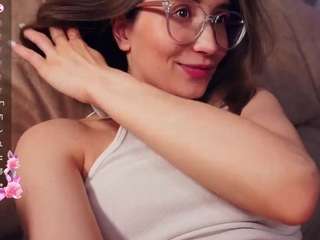 Katie nude on live sex chat