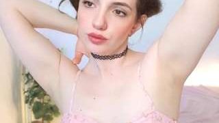 Kris-kiskis nude on live sex chat