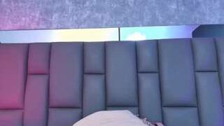 Miaabrownn nude on live sex chat