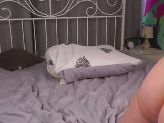 Mickey nude on live sex chat