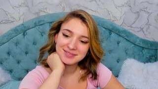 MilinaFox nude on live sex chat
