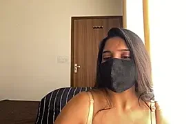 miss_lina naked strip on webcam for live sex chat
