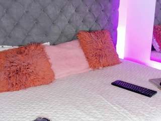 Rebecacorttez nude on live sex chat