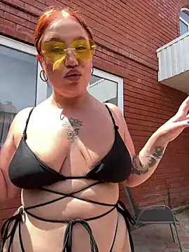 RollingGirlzzz naked strip on webcam for live sex chat