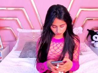 ValeryyLopezz nude on live sex chat
