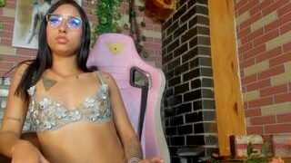 Viori-angels nude on live sex chat