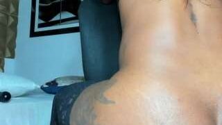 Wandahott nude on live sex chat