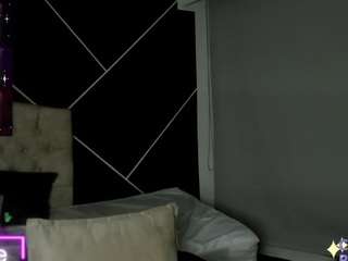 AlecAndrews nude on live sex chat
