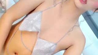 Angeles-Bust nude on live sex chat