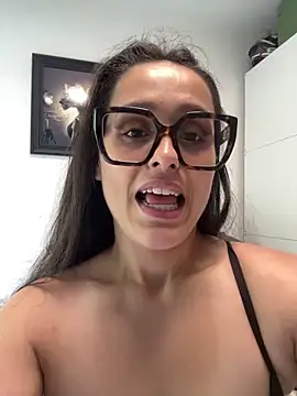 Angelica-Verenolla naked strip on webcam for live sex chat