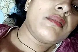 Arini_Arora naked strip on webcam for live sex chat