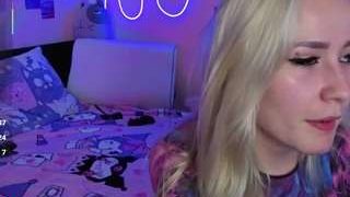 BunnyOfLovess nude on live sex chat