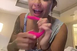 Chicagobabe naked strip on webcam for live sex chat