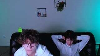 Den-rich nude on live sex chat