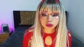Emerald00 nude on live sex chat