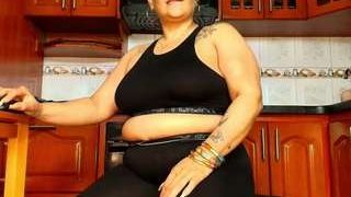 Gianella-Cox nude on live sex chat