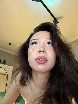 hinarin naked strip on webcam for live sex chat