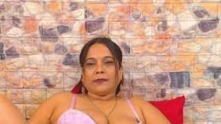 IndianFancyFace nude on live sex chat