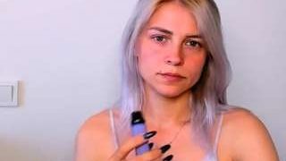 KristiHoward nude on live sex chat