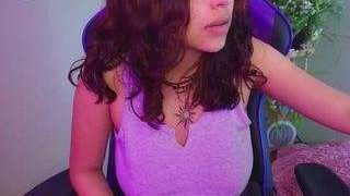 Littlelua nude on live sex chat