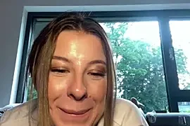 Mia-Minou naked strip on webcam for live sex chat