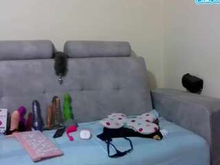 PenelopeHott nude on live sex chat