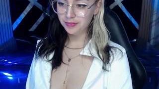 SEXYHELA nude on live sex chat