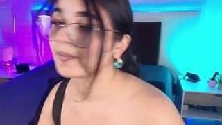 Tifanny Sexy Doll nude on live sex chat