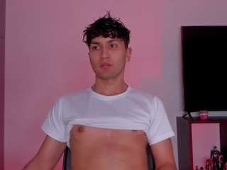 Valerio-james nude on live sex chat