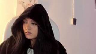 Vicky-Thompons nude on live sex chat