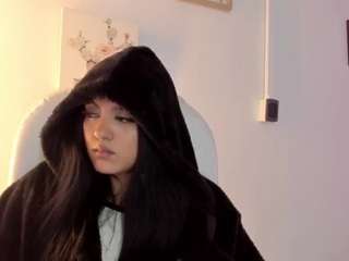 Vicky-Thompons nude on live sex chat