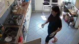 Voyeurcam julmodels kitchen 2 nude on live sex chat