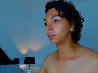 Xhenisa nude on live sex chat