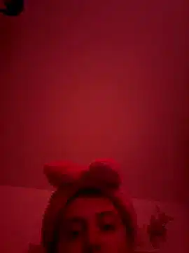 YoungLeo2006 naked strip on webcam for live sex chat