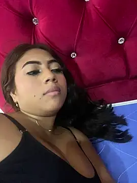 zoe_mount naked strip on webcam for live sex chat