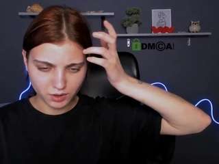 Evelyn-muse nude on live sex chat