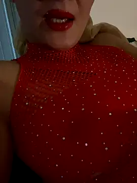 hotbeurette naked strip on webcam for live sex chat