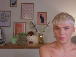 Justincutie nude on live sex chat