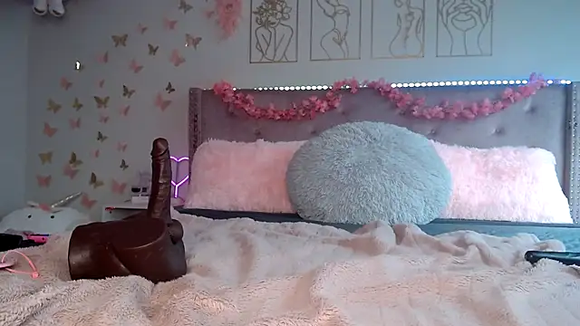 kokokwinn naked strip on webcam for live sex chat