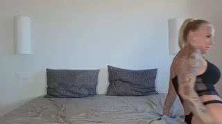 Lara-CumKitten naked strip on webcam for live sex chat