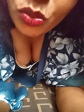 Meera_telugus naked strip on webcam for live sex chat