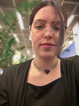 meow_girl naked strip on webcam for live sex chat