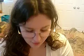 MrsJess naked strip on webcam for live sex chat