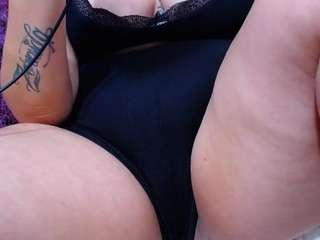 Nathaliaxxx23 nude on live sex chat