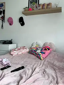 NattieBoo naked strip on webcam for live sex chat