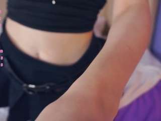 OrvaHaith nude on live sex chat